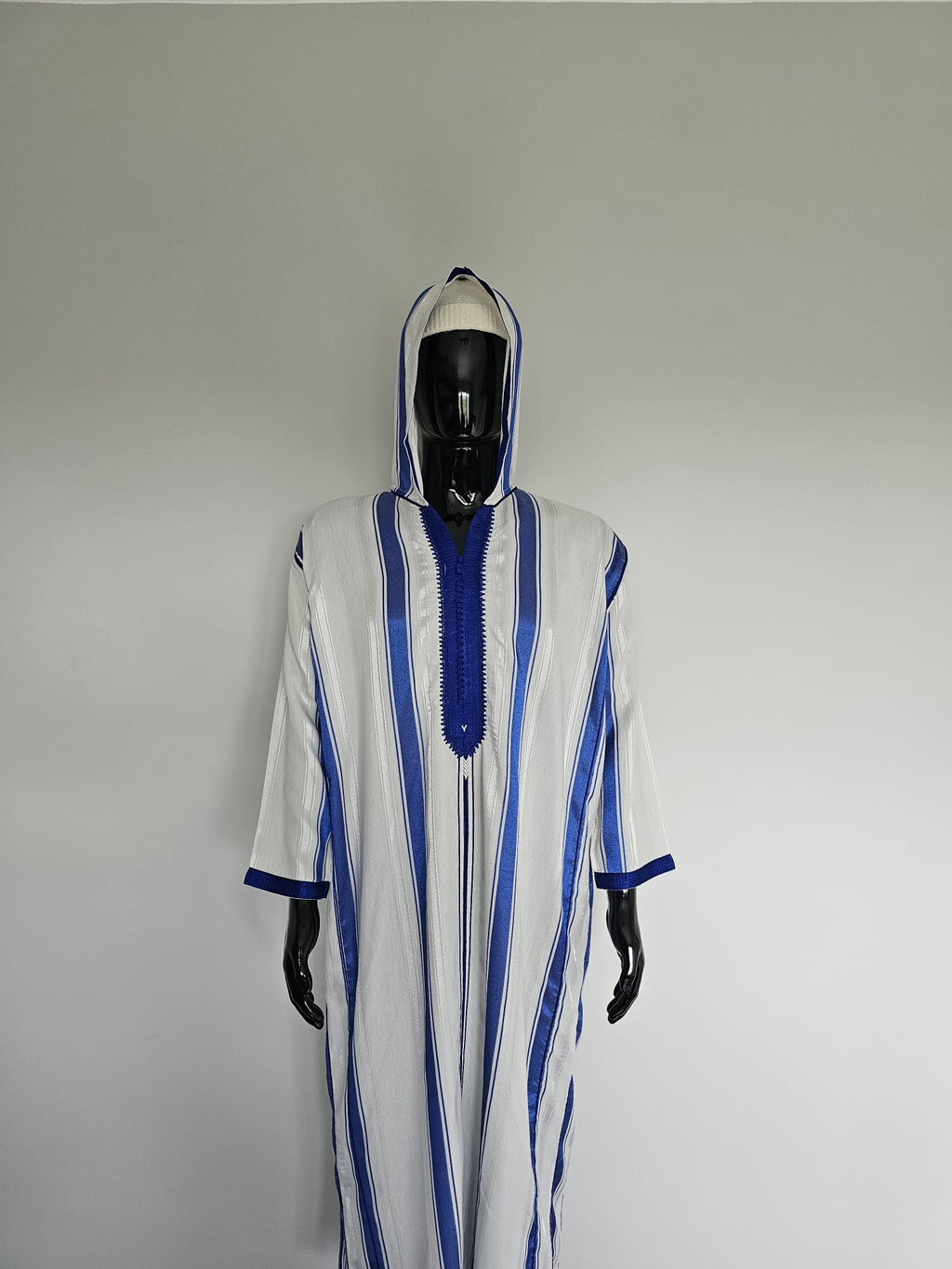 Moroccan Djellaba – Blue & White Stripes